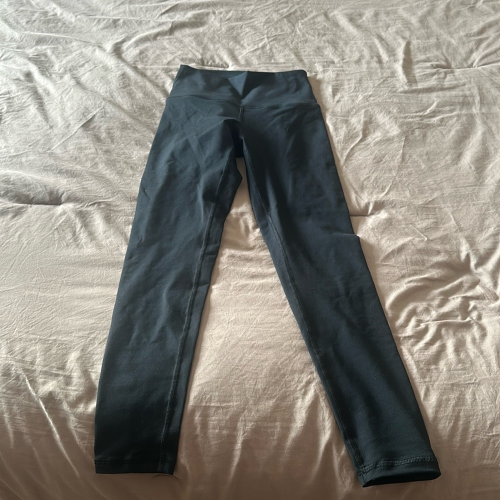 Fleo bounce leggings size small - never worn
